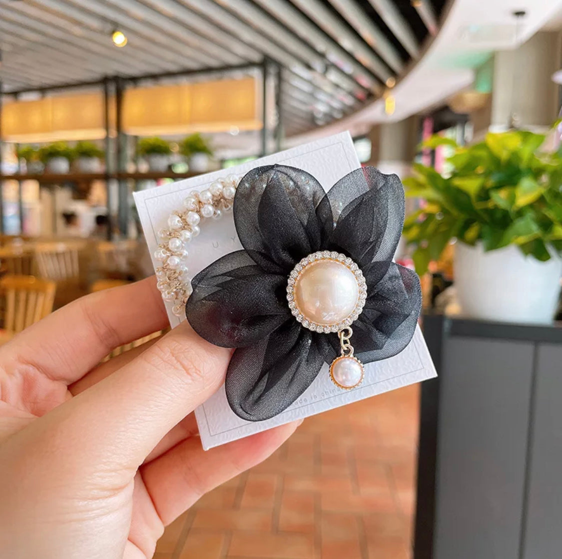 Flower with pearls and rhinestones hair band