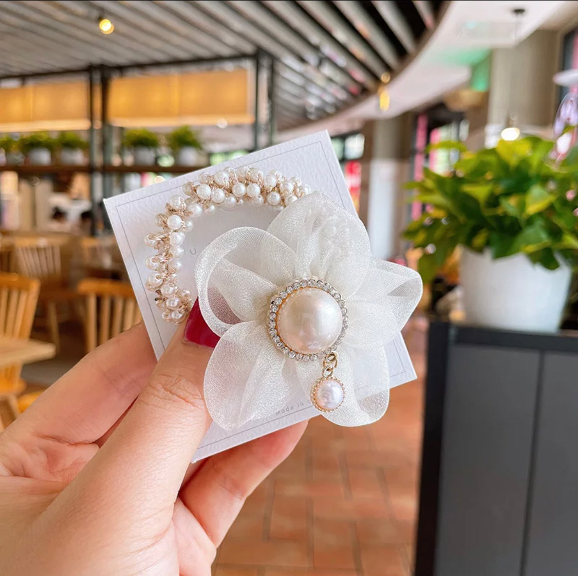 Flower with pearls and rhinestones hair band