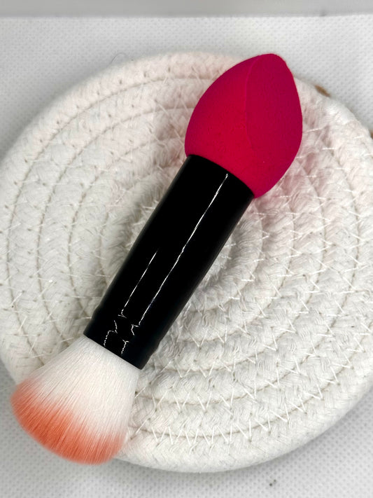 Blush Sponge Duo Applicator Brush