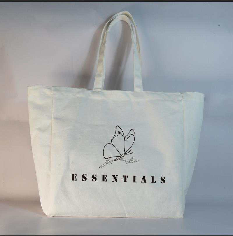 Scintillant “ESSENTIALS” canvas tote